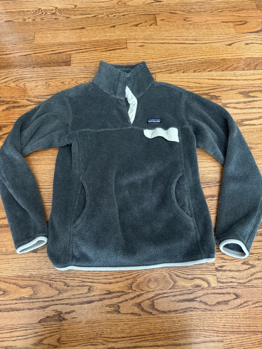 Patagonia Gray Fleece Pullover Sweater